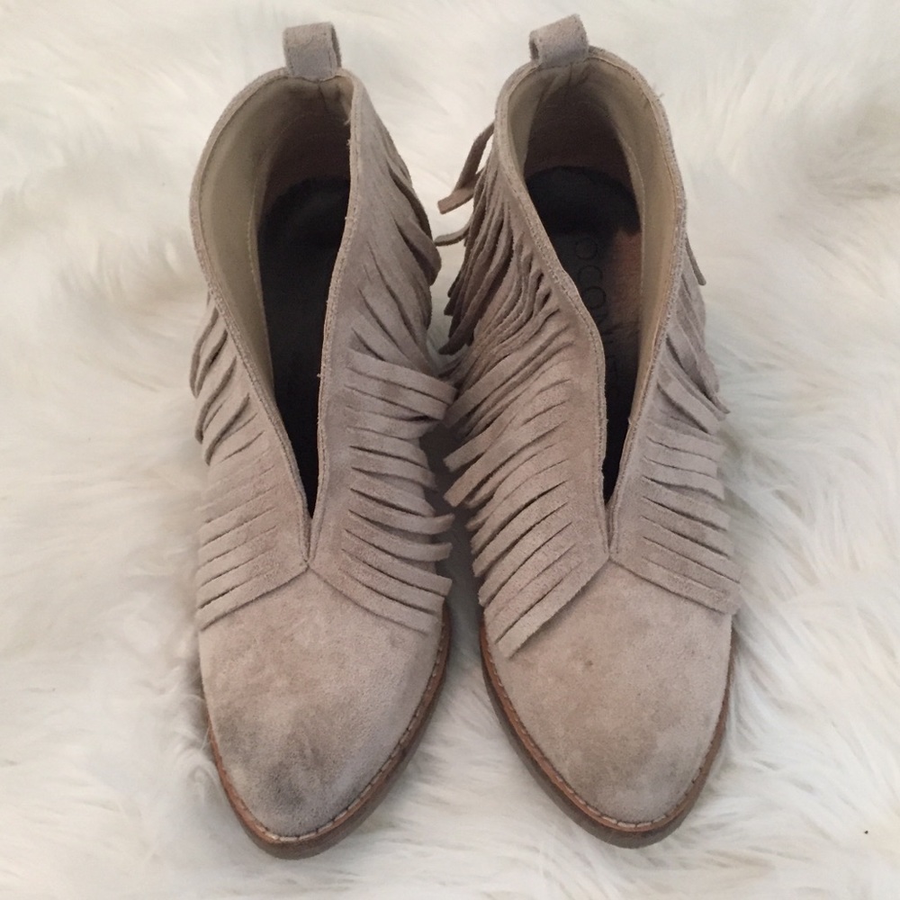 💗SALE💗 Worn once- suede tassel booties - Picture 2 of 6